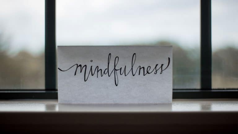 Read more about the article Ο Ορισμός του Mindfulness & ένας απλός Διαλογισμός Mindfulness